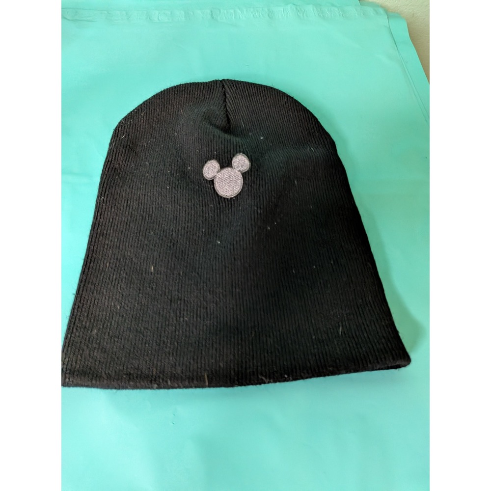 Walt Disney World Mickey Mouse Black Ribbed Knit Beanie Hat One Size